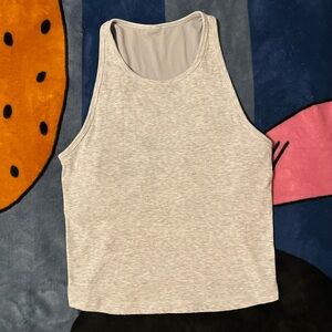 vuori light grey top